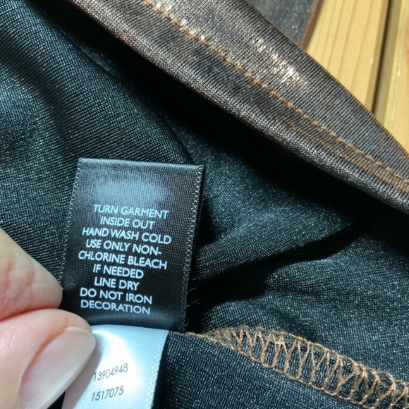 TORRID Liquid Shine Copper Crew Neck Short Sleeve Top US Sz 6X - Picture 9 of 11